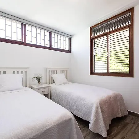 Hébergement de vacances El Trebol De 4 Hojas, Junto Al Mar, Piscina Privada *